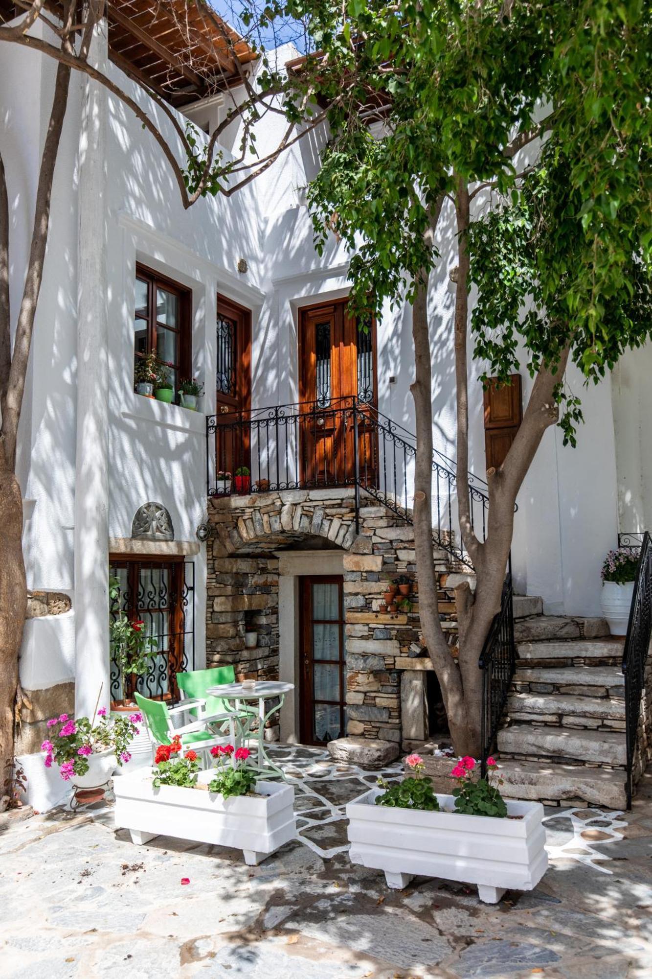 Arco Naxos Luxury Apartments Naxos City Екстериор снимка